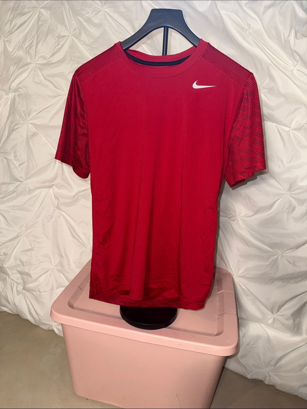 Nike Red Short-Sleeve Athletic Training Tee with White Swoosh